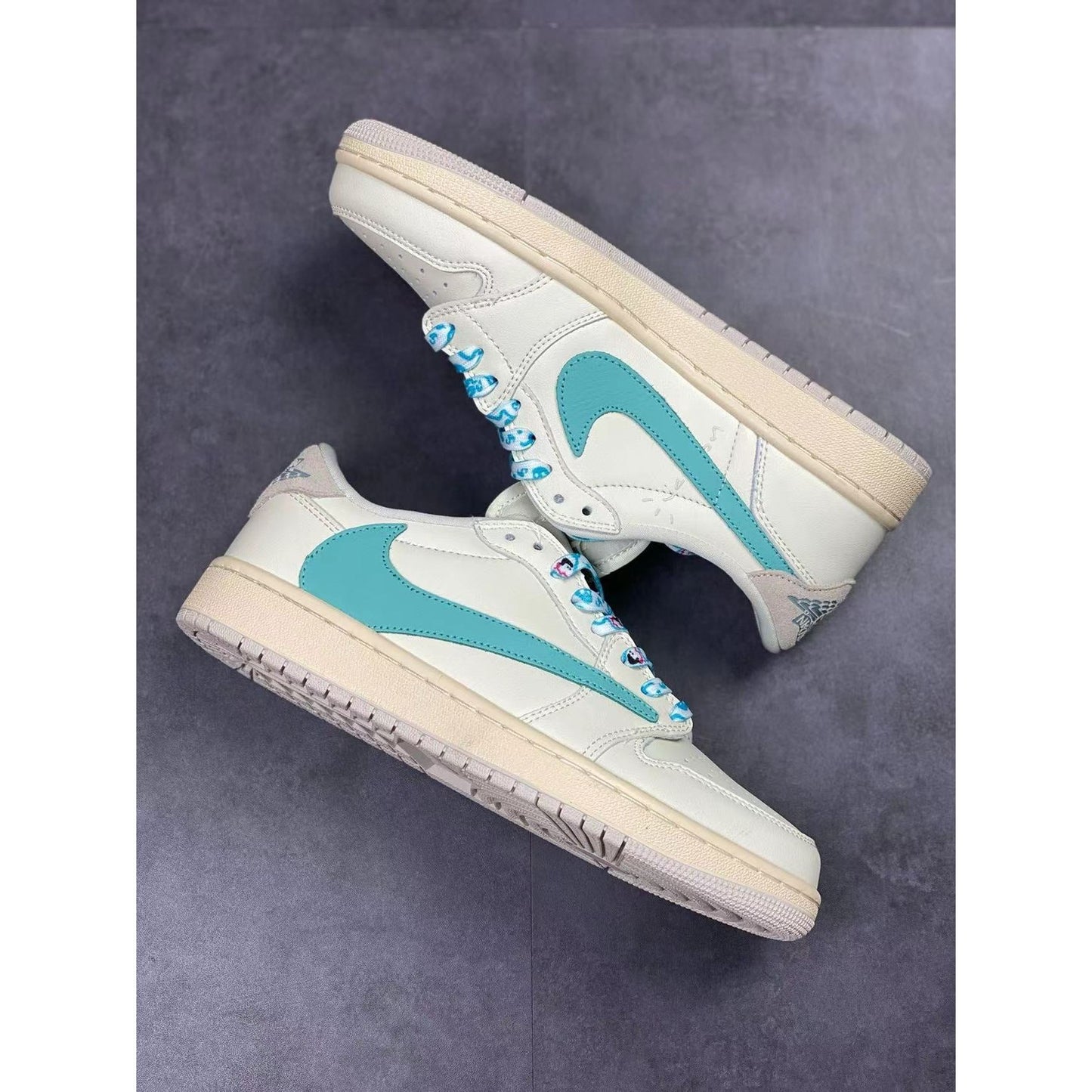 AJ 1 Retro Low x Travis Scott 'Tiffany' Customs