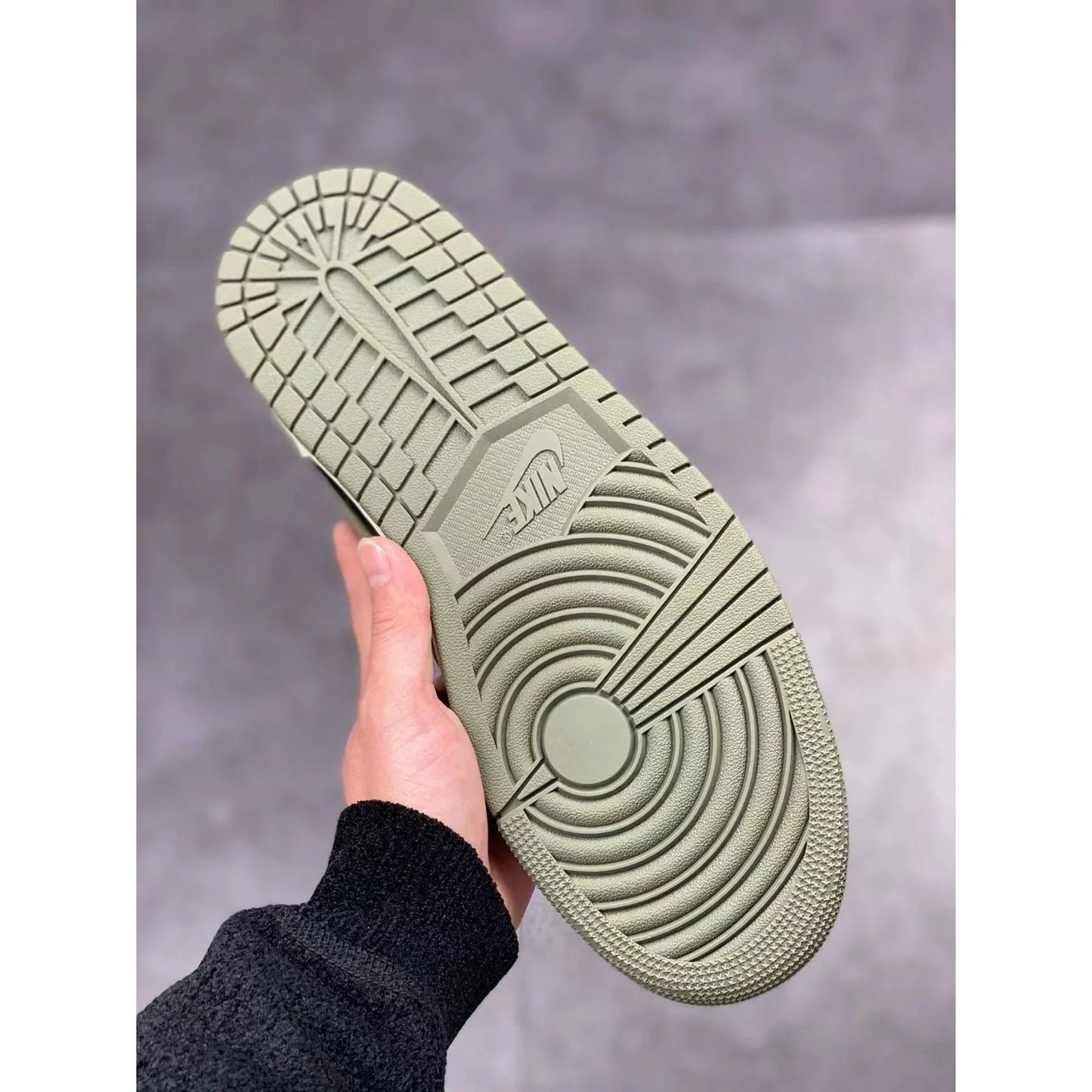 AJ 1 Retro Low x Travis Scott 'Olive'