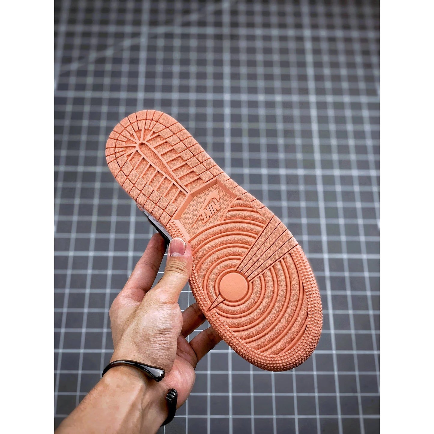 AJ 1 Mid GS 'Pink Quartz'