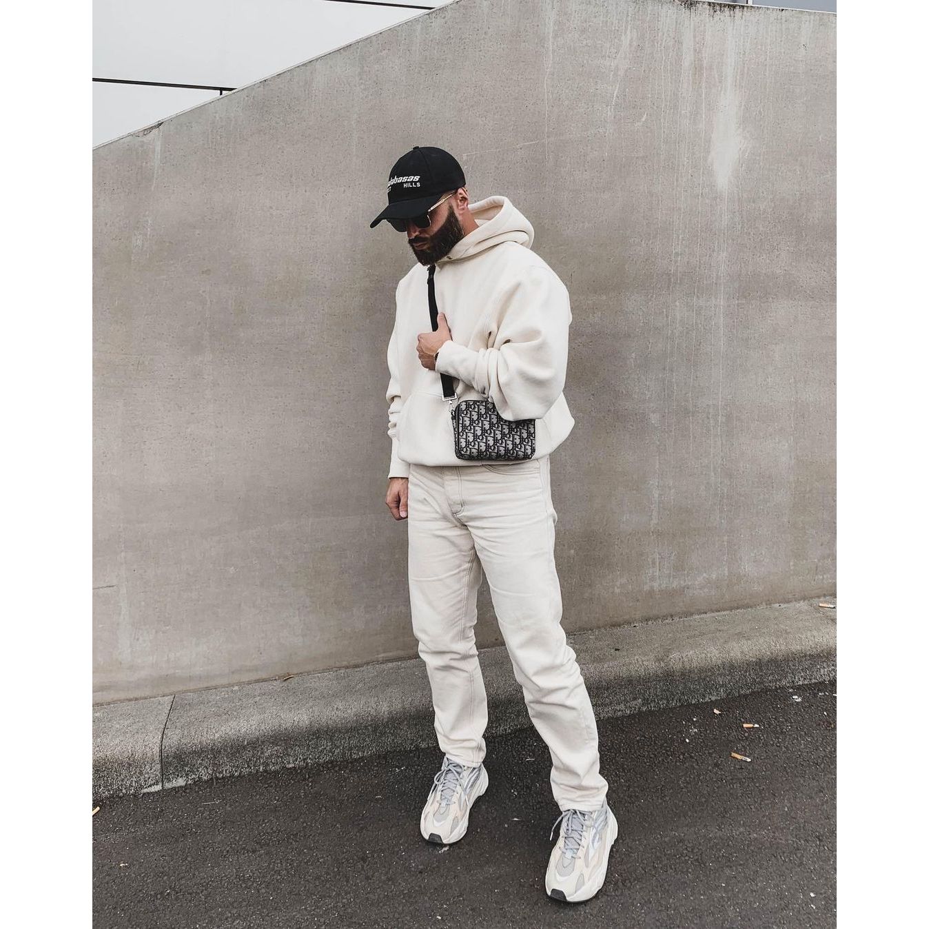 YZY Boost 700 V2 'Cream'