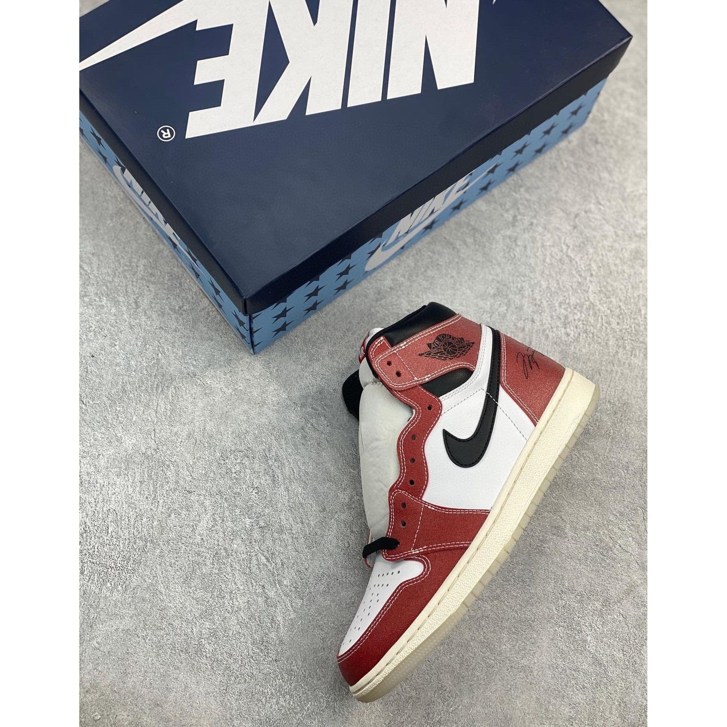 AJ 1 Retro High OG SP x Trophy Room 'Chicago'