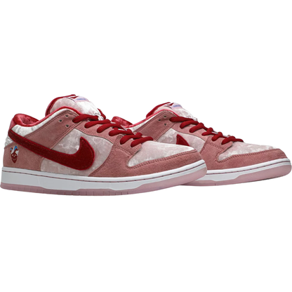 Dunk Low SB x StrangeLove 'Valentine's Day'